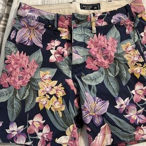 Abercrombie & Fitch floral Hawaiian shorts Sz 29
